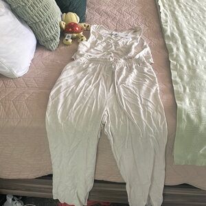 Boutique 2 Piece Linen Set